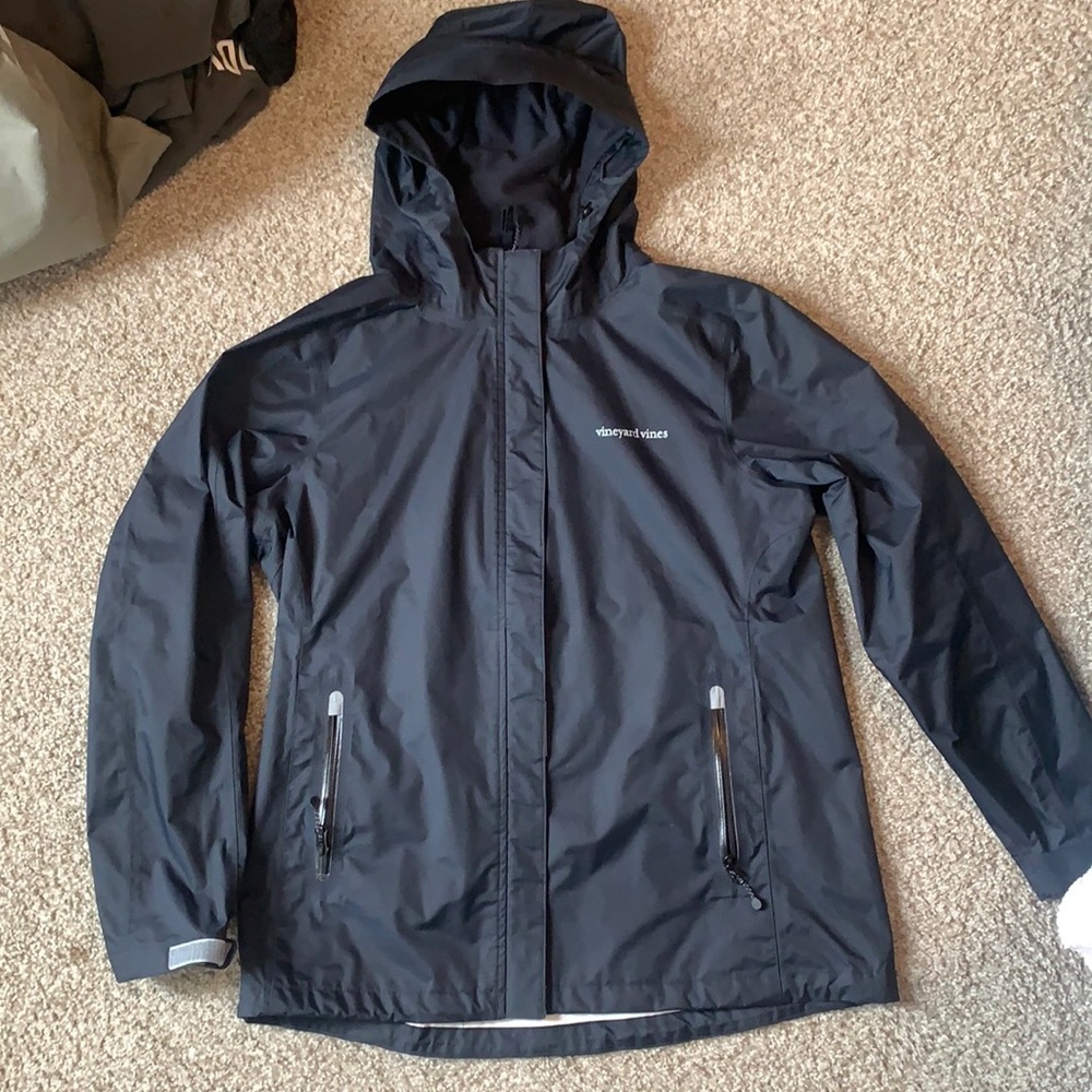 VINEYARD VINES RAIN JACKET